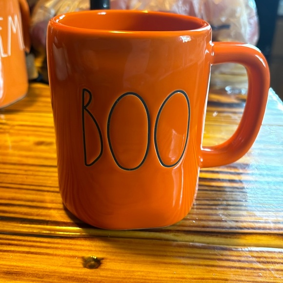 BOO Rae Dunn mug - Picture 3 of 3